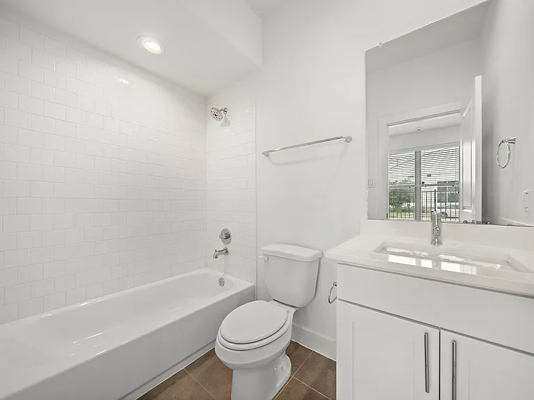 2603 Hutchins St — Photo 9