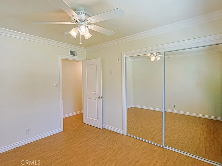 11851 Wisteria Ave — Photo 40