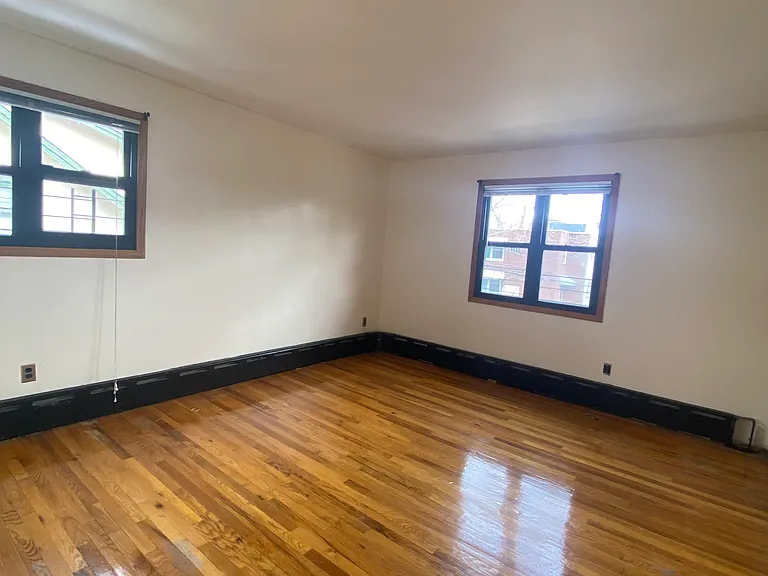 454 S 3rd Ave #1A — Photo 8