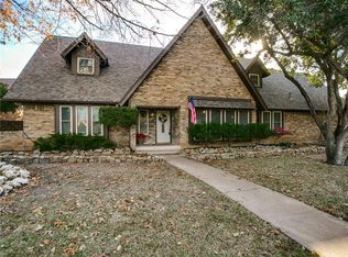 4004 Diamond Loch W, North Richland Hills, TX 76180