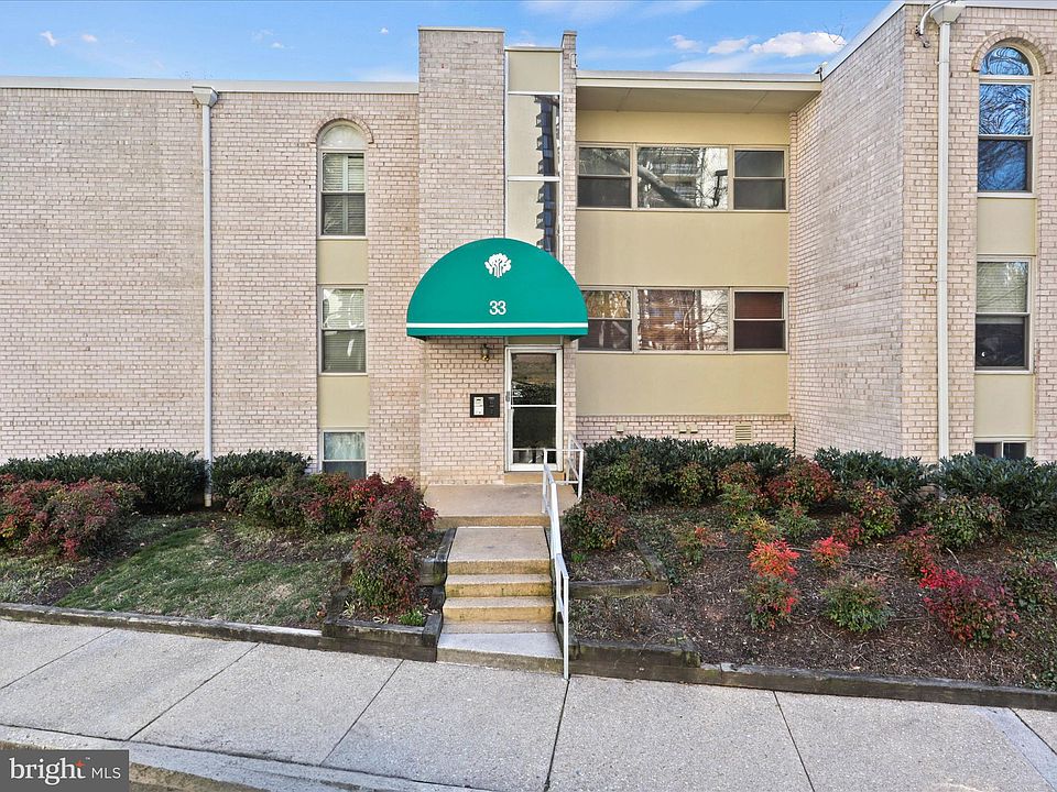 1st image of 33 Canterbury Sq APT 302