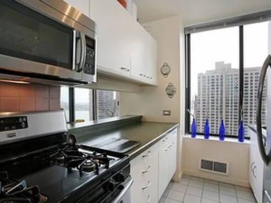 Sold by Corcoran | media 12