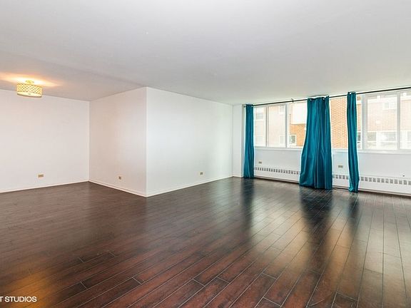 4th image of 1516 Hinman Ave APT 404