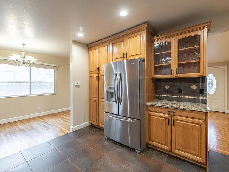 4327 S 2900 E — Photo 17