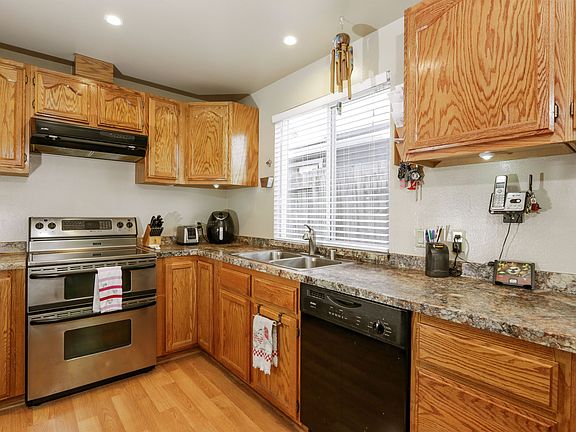 4th image of 7909 Lichen Dr