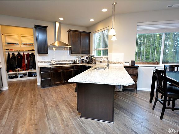 3rd image of 1789 Regent Ave NW
