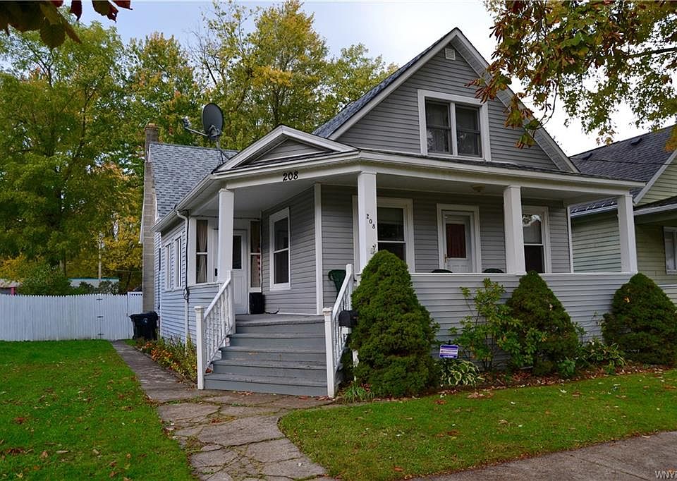 1st image of 208 William St
