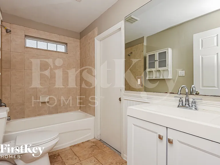 3919 3rd St W — Photo 17