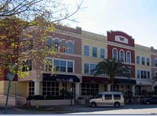 208 Wall St APT 202, Daytona Beach, FL 32114