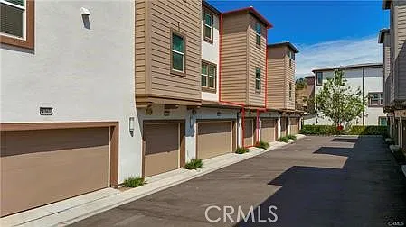 3 bed, 1497 sqft, $3,650 — Photo 3