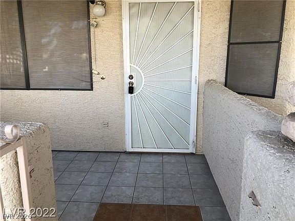 3rd image of 1105 Sulphur Springs Ln Unit 102