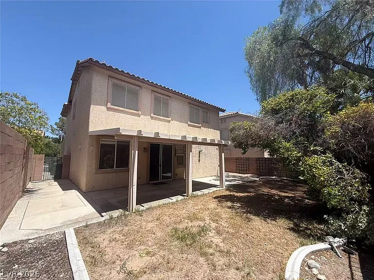 209 Depaul Ct — Photo 13