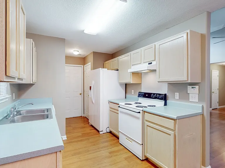 145 Hope Creek Dr — Photo 9