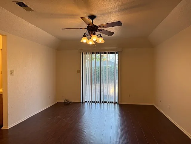 8083 N Mariposa St — Photo 11