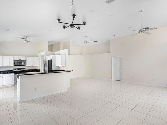 5th image of 13594 Paisley Drive