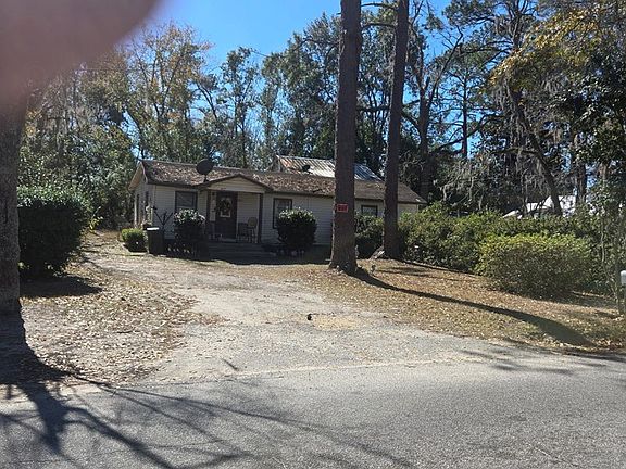 2nd image of 1019 Marion St