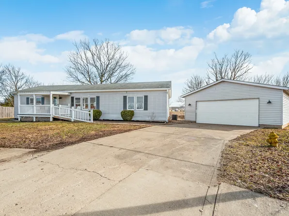 1440 Ash Ct, Martinsville, IN 46151