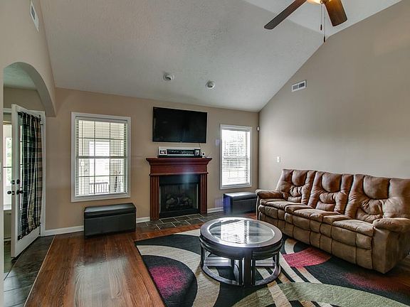 4th image of 1524 Mammy Ln