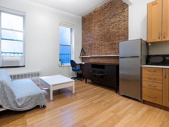3rd image of 5 Bleecker St APT 3F