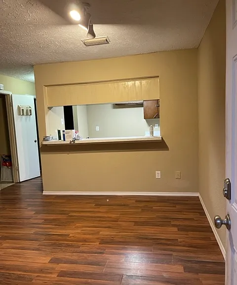 28 W Creek Ln #28 — Photo 5