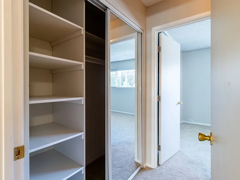 Near Everything, All Amenities! 1616 Q Street, Camellia Court Apartments — Photo 12