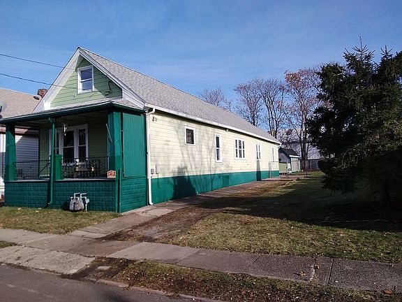 NEW roof w/ tear off 11/22!