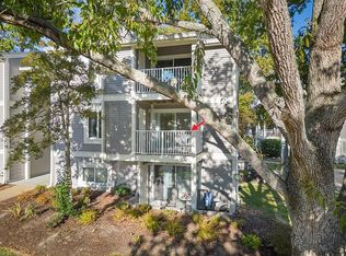 1028 Autumn Woods Ln APT 106, Virginia Beach, VA 23454