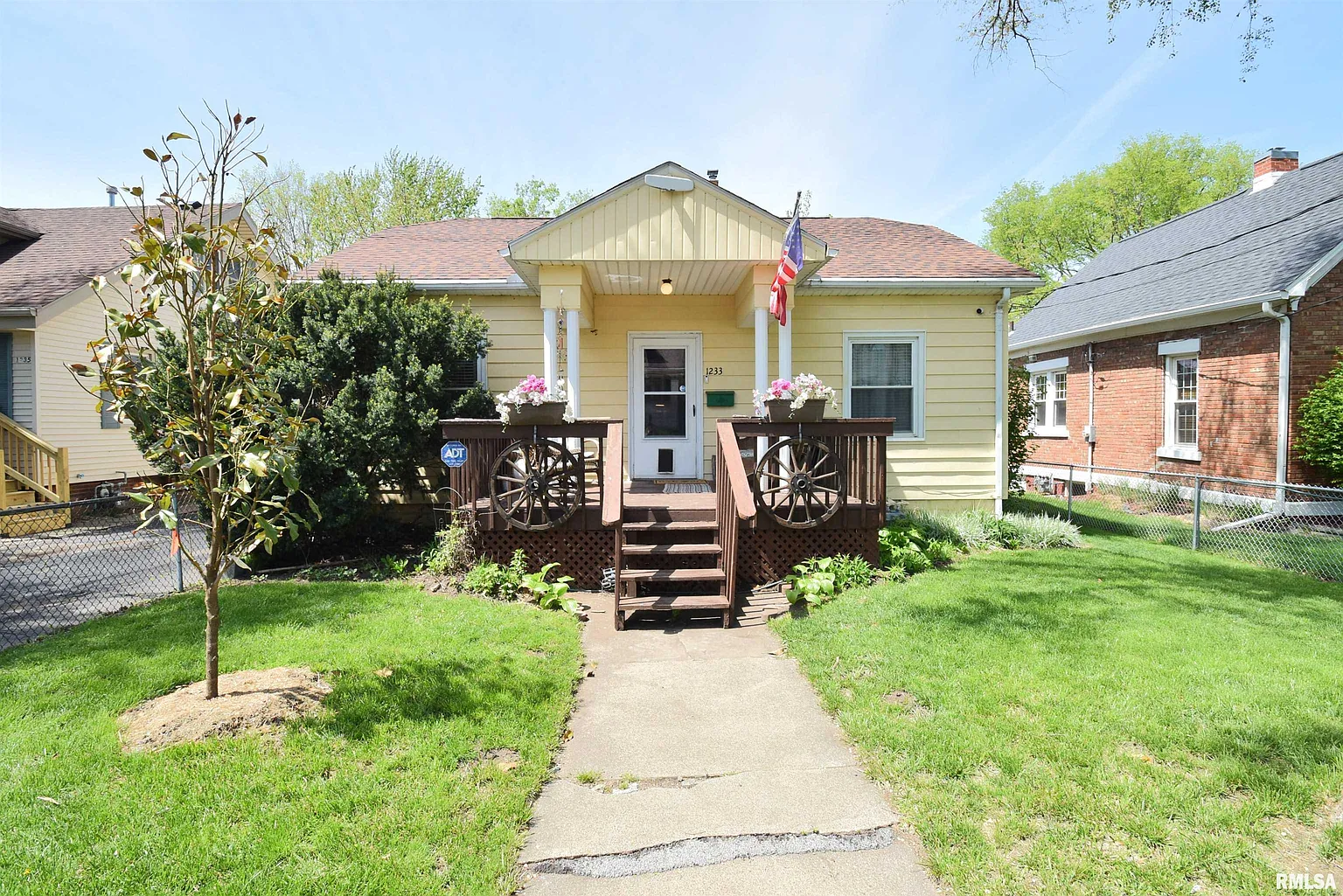 1233 S 3rd St photo 1