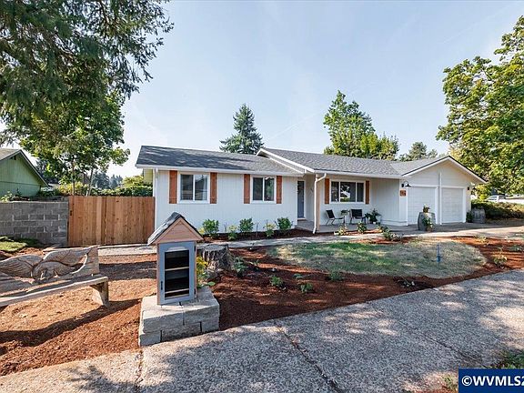 5th image of 1874 Cedarcrest Dr S