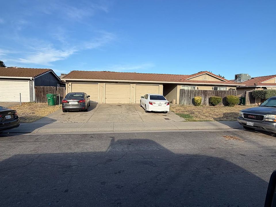 1st image of 9253 W Ln