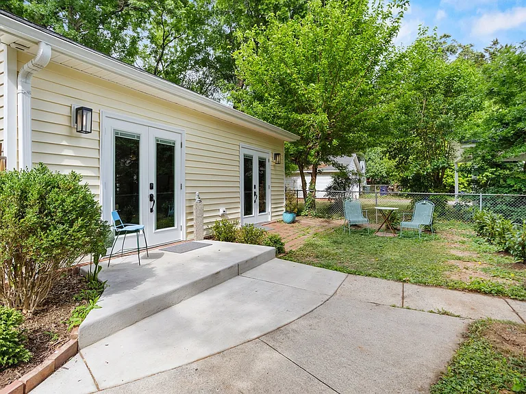 2377 Westfield Ave — Photo 5