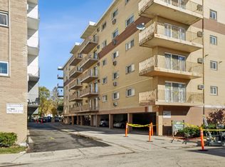 7443 Washington St APT 307, Forest Park, IL 60130