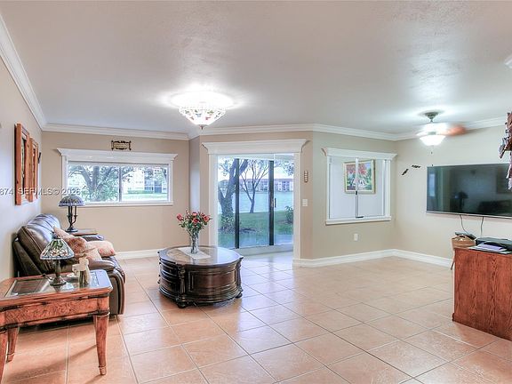 3rd image of 901 SW 141st Ave APT 102M