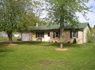 110 Edgewood Dr, Hallsville, MO 65255