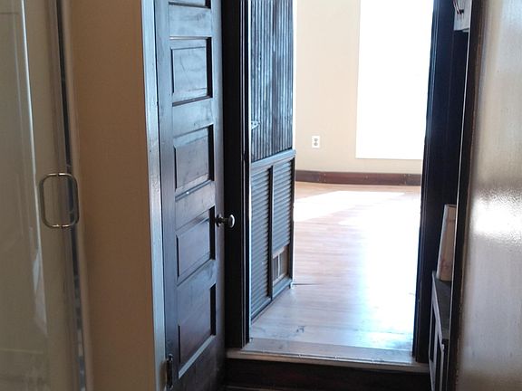 5th image of 622 N H St #10