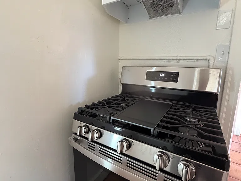 407 Loma Dr #407 — Photo 11