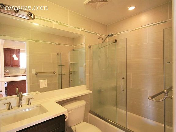 5th image of 160 Bay 35th St #3