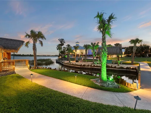 140 Bay Harbor Dr, Aransas Pass, TX 78336