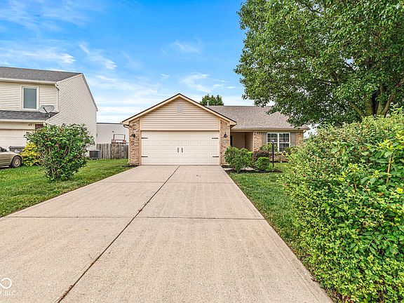 2nd image of 8236 Brambleberry Dr