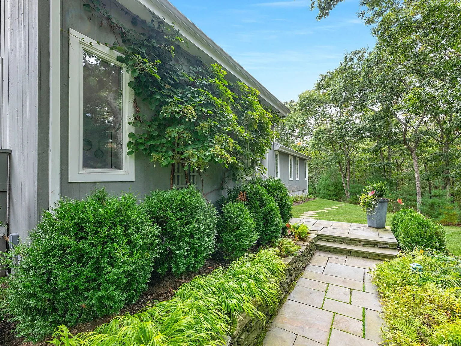 East Hampton With Tennis — Photo 3