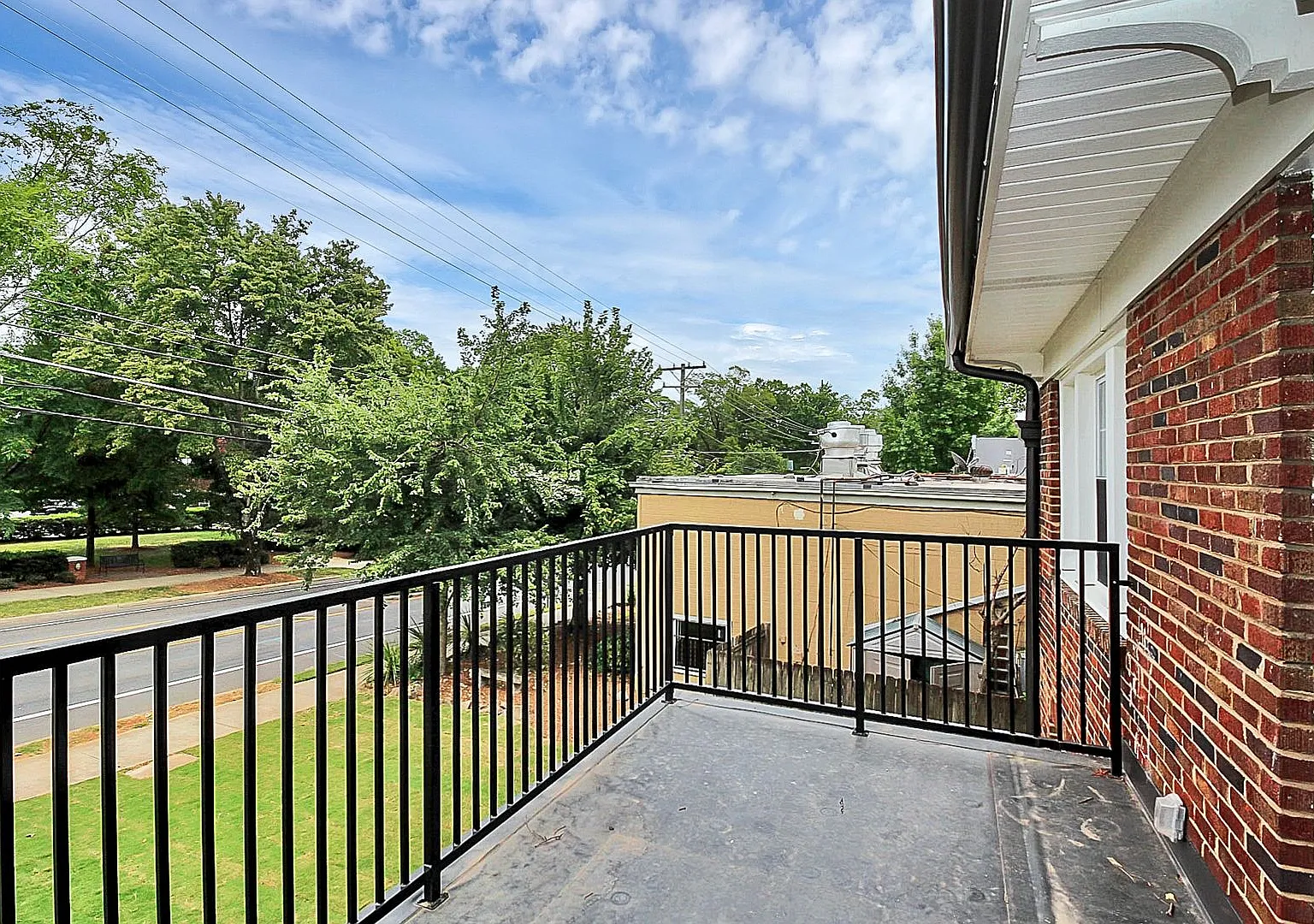 1620 East Blvd — Photo 4