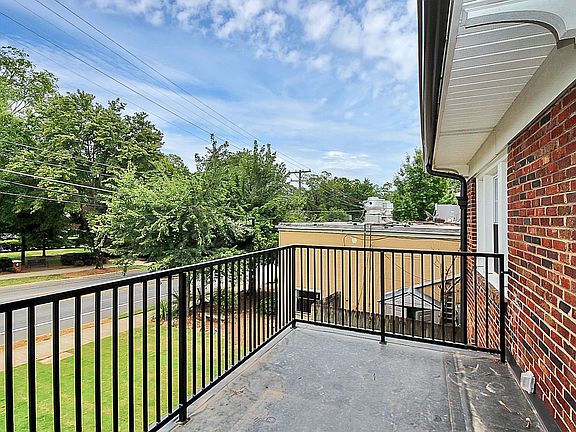 2nd image of 1620 East Blvd APT 4