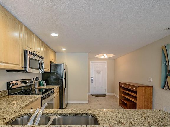 5th image of 11605 Gulf Blvd #401