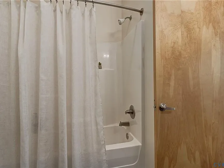 1020 Porter St #104 — Photo 24