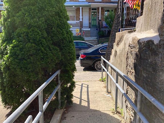 3rd image of 251 E Montana St