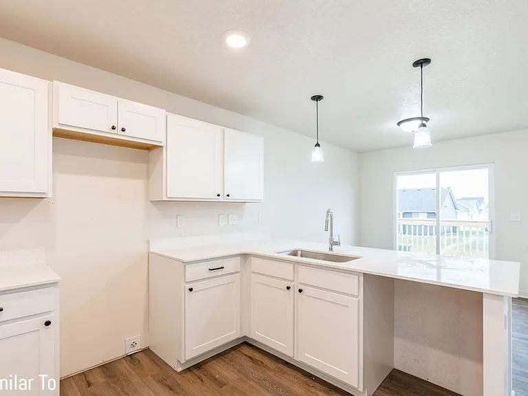 2822 20th St SW — Photo 5