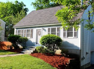 68 Valley Rd, Dracut, MA 01826