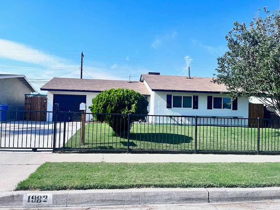 1st image of 1982 Magnolia Ave