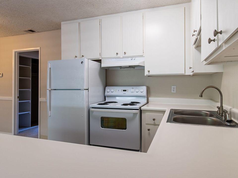 1st image of 1616 Q St #18