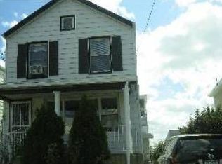 14934 12th Rd, Beechhurst, NY 11357